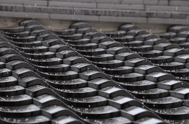 屋根瓦の劣化症状と修理方法 高松市で外壁塗装をするならプラニング Kまで